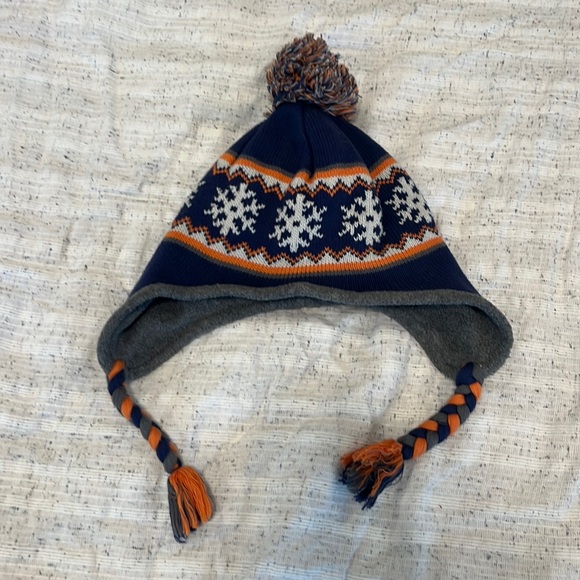 One Step Ahead winter hat - Picture 1 of 4